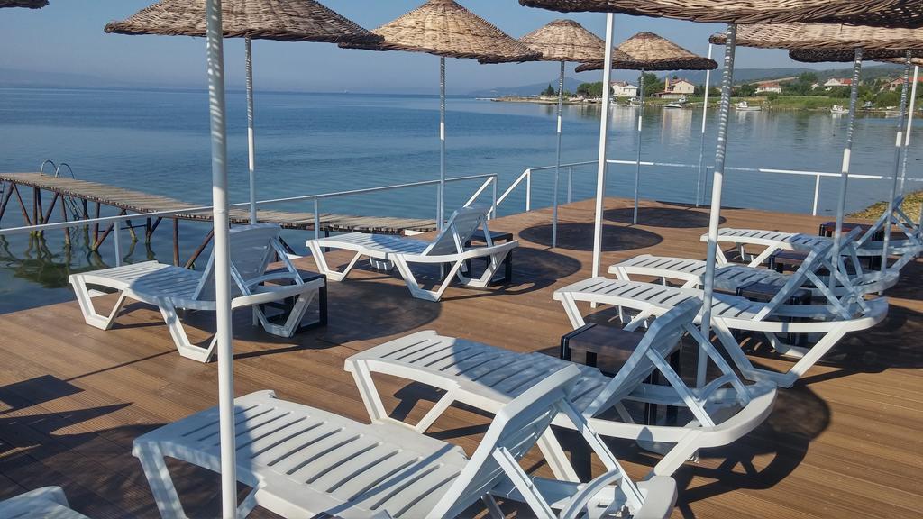 Flora Hotel Burhanli Εξωτερικό φωτογραφία