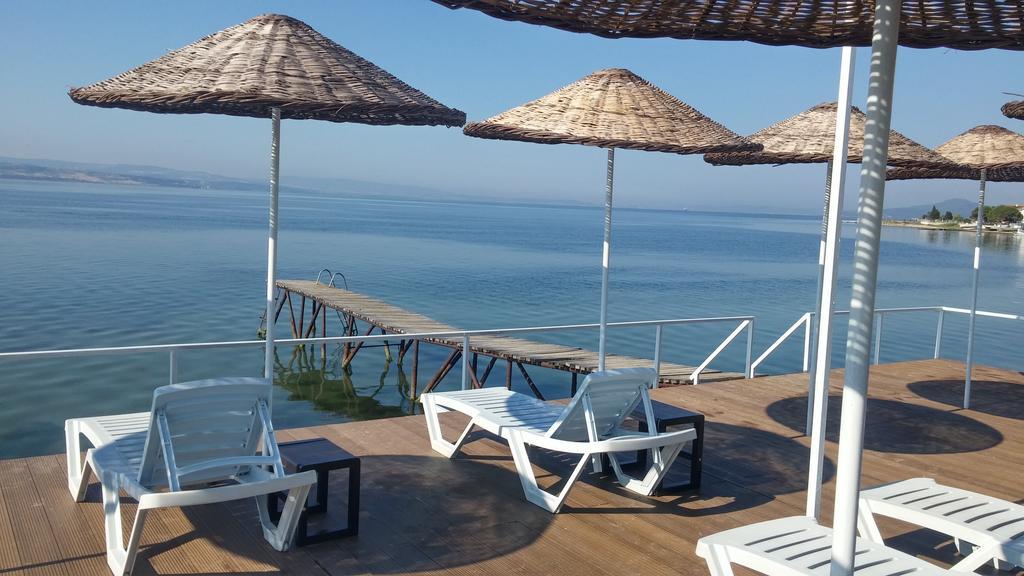 Flora Hotel Burhanli Εξωτερικό φωτογραφία