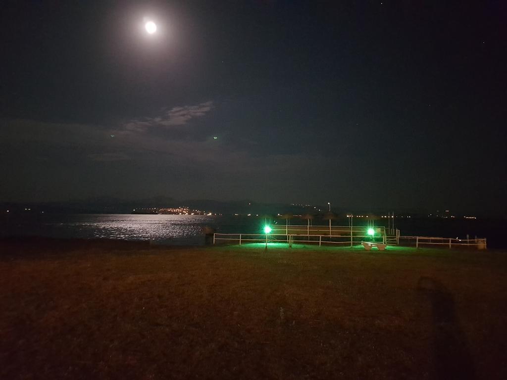 Flora Hotel Burhanli Εξωτερικό φωτογραφία