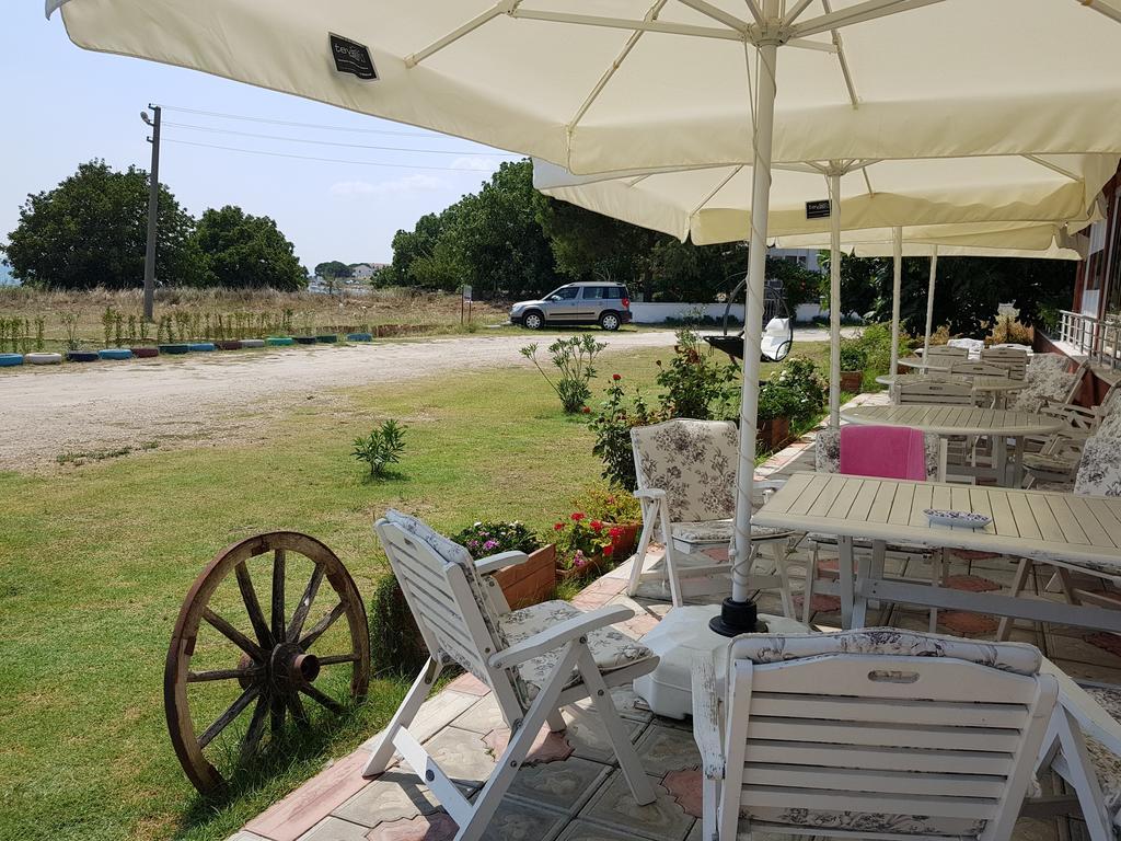 Flora Hotel Burhanli Εξωτερικό φωτογραφία