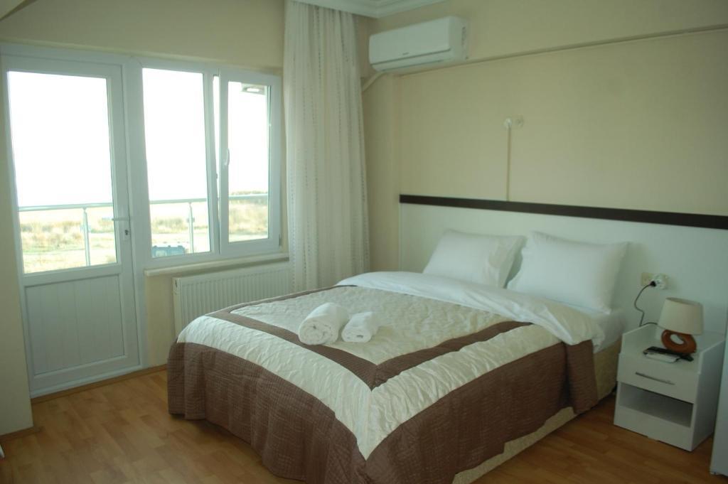 Flora Hotel Burhanli Εξωτερικό φωτογραφία